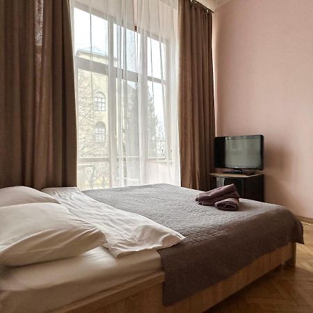 Romantic Apartments - Оn Valova Street ลวีฟ ภายนอก รูปภาพ